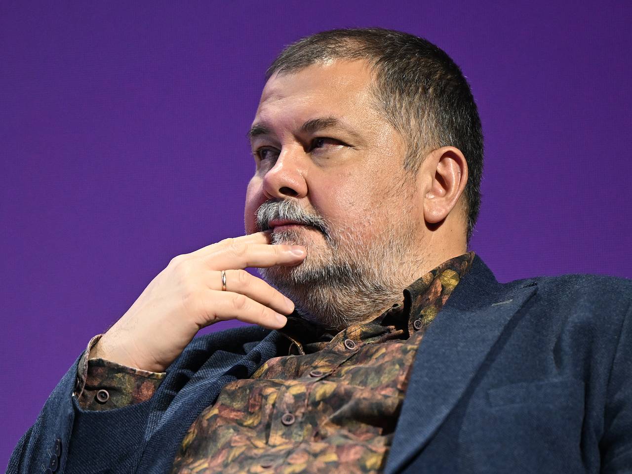 Культовый писатель выбрал три слова 2025 года