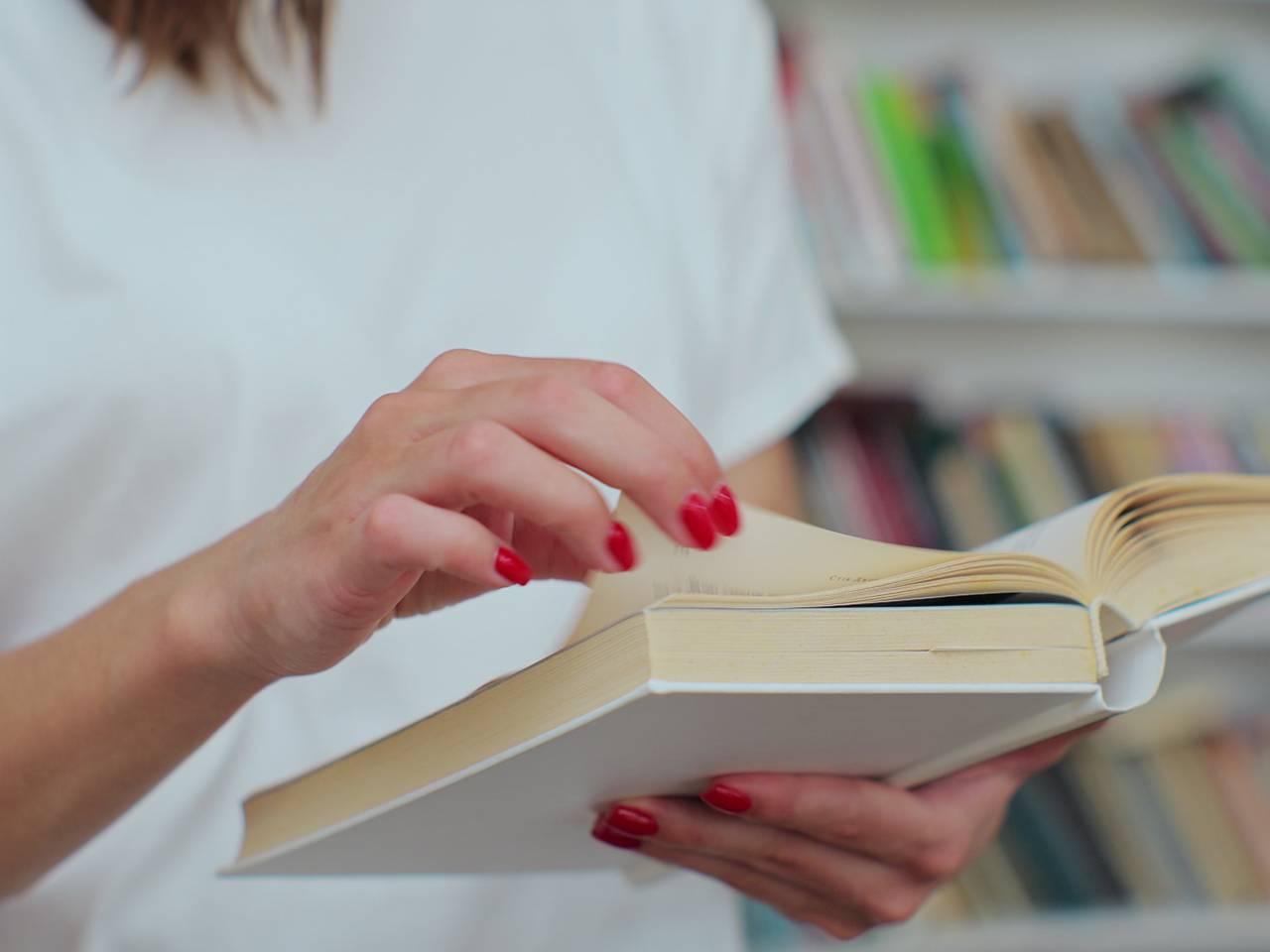 Писательницу признали виновной в сексуализации детей в книге