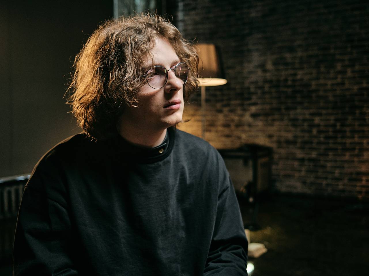 Критика довела лидера группы &laquo;Бонд с кнопкой&raquo; до психотерапии